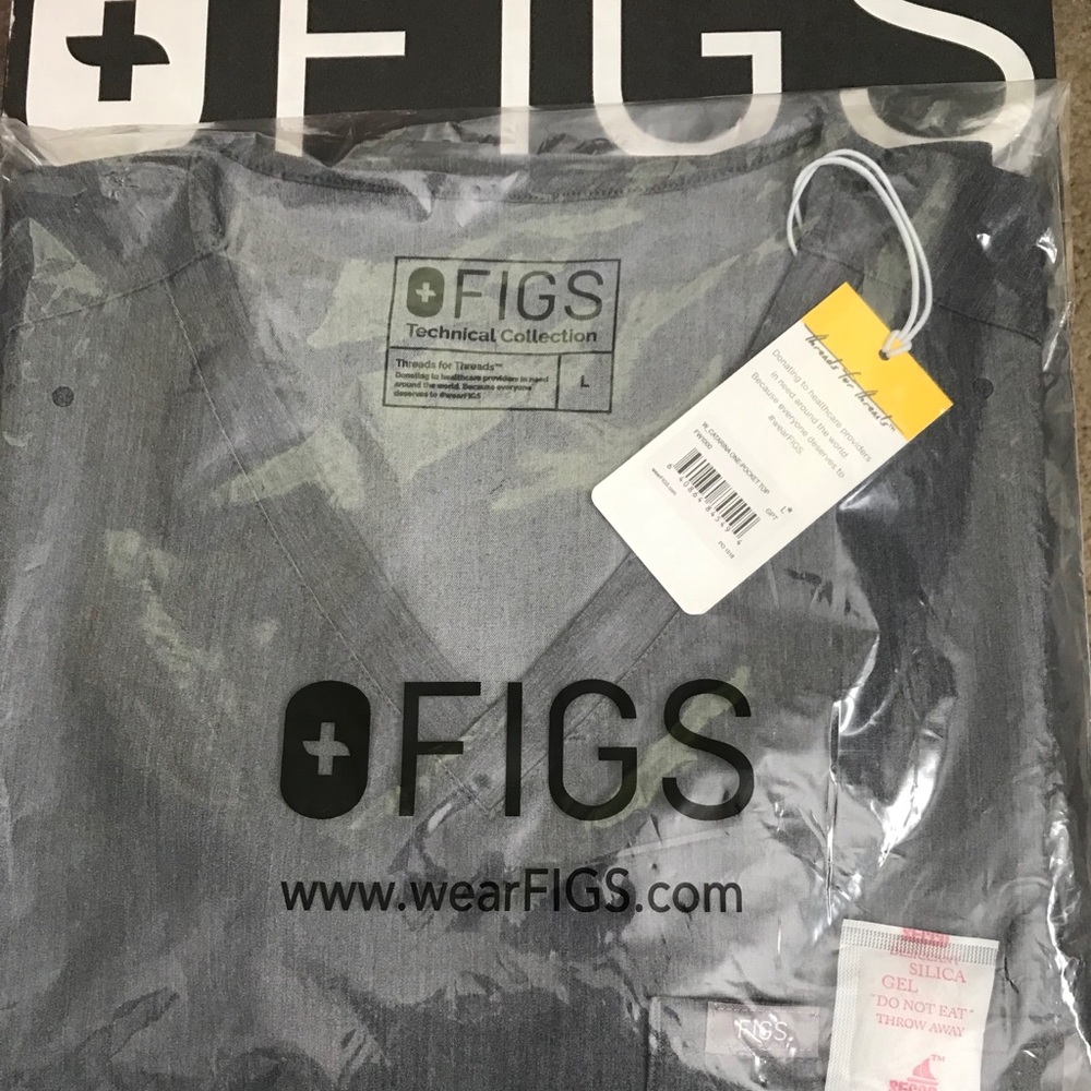 FIGS Catarina One Pocket Top, Graphite Grey